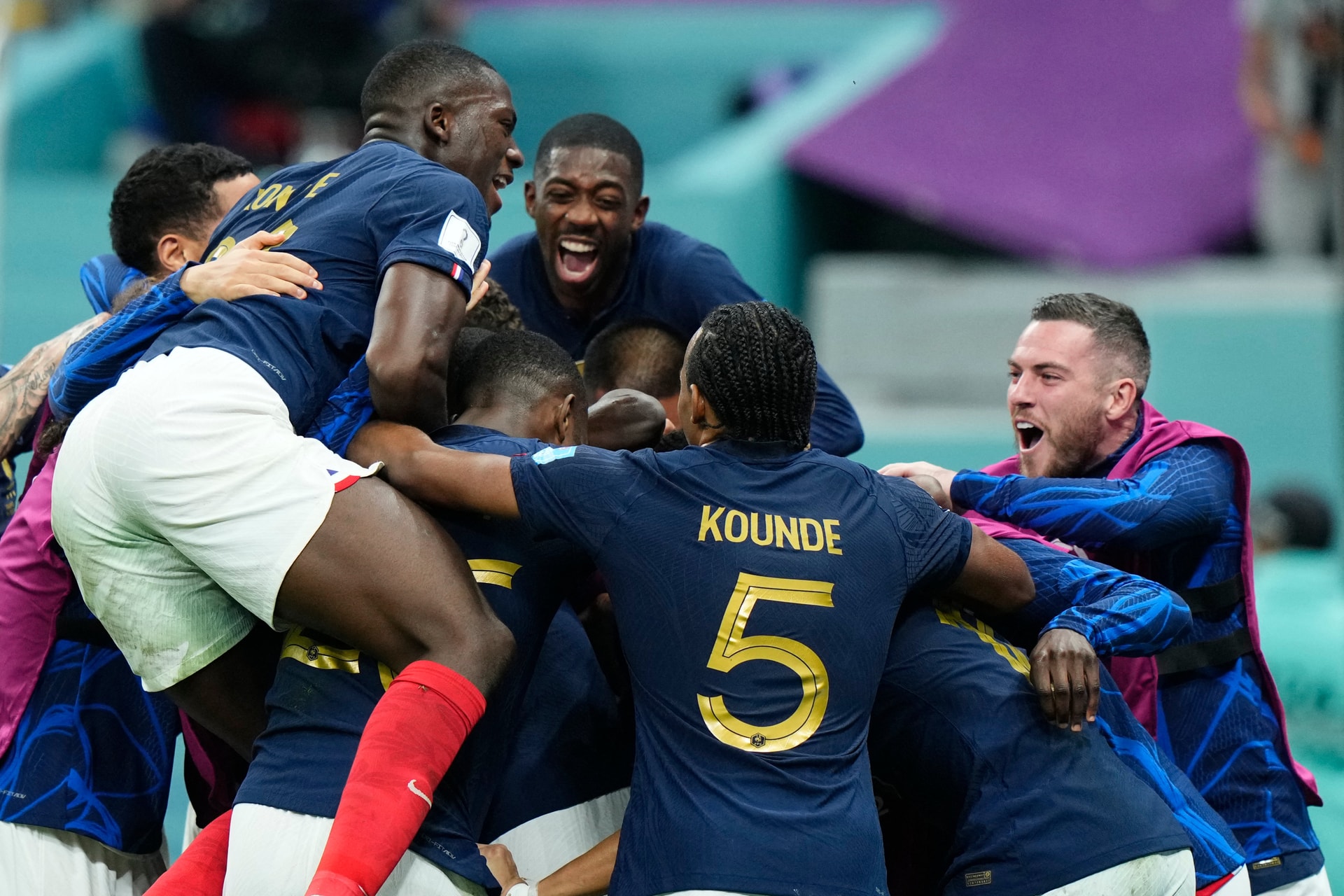 A vb-aranyért fejenként százhatvanmillió forintnak megfelelő eurót kapnának a francia futballisták