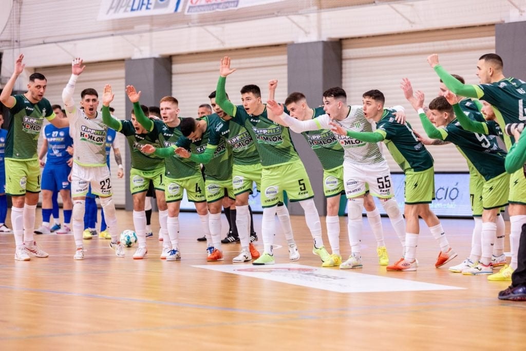 Futsal: Egy félidő elég volt a címvédőnek
