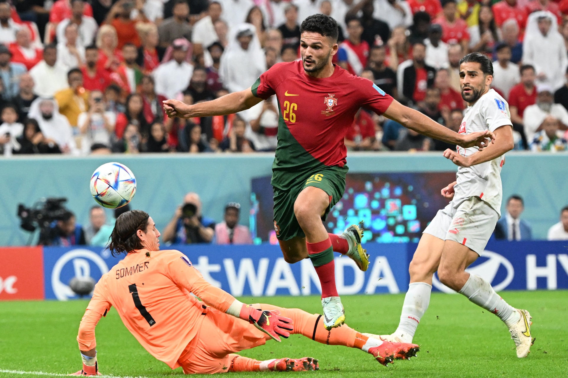 Hatot lőttek a portugálok a svájciaknak