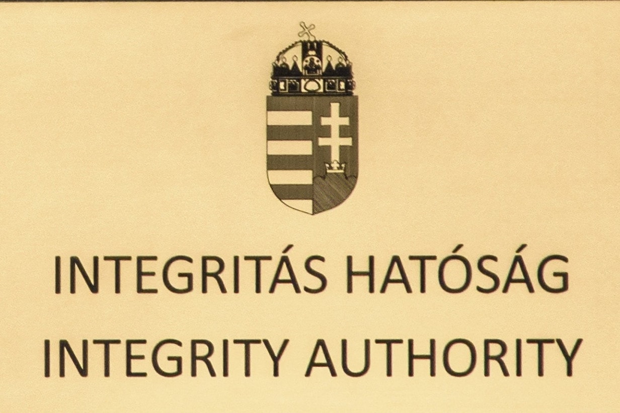 Megalakult a Korrupcióellenes Munkacsoport