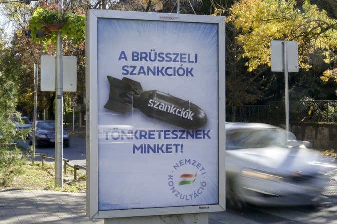 A rendőrség elutasította a kormány bombás plakátjai kapcsán tett feljelentést