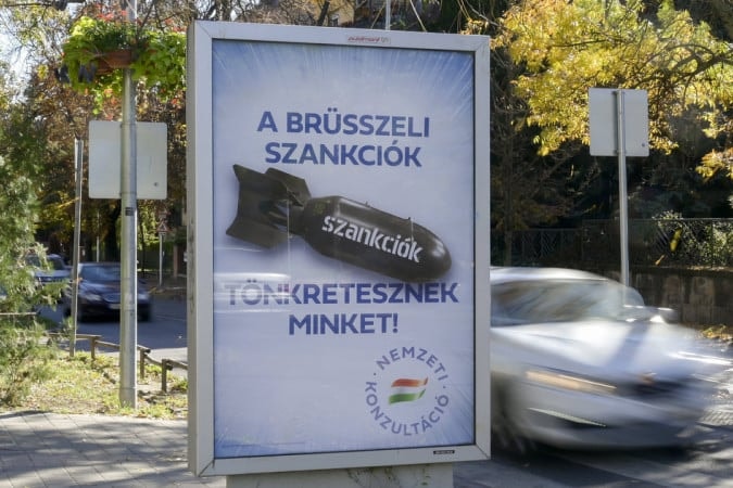 A rendőrség elutasította a kormány bombás plakátjai kapcsán tett feljelentést