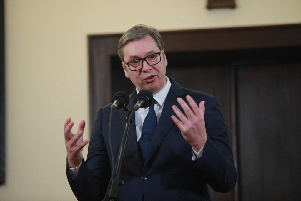 Aleksandar Vucic a tiltakozások leállítására szólította fel a koszovói szerbeket