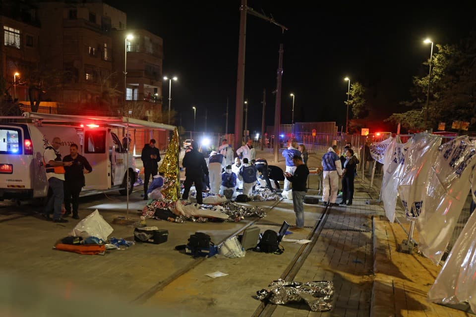 Az izraeli hatóságok lezárták a zsinagógánál lövöldöző terrorista otthonát