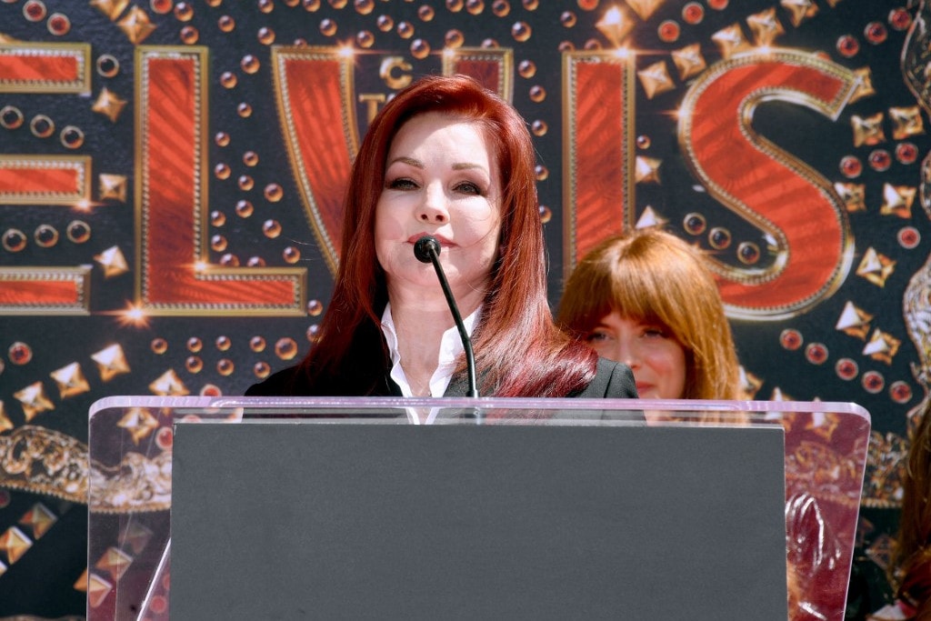 Priscilla Presley megtámadta lánya végrendeletét
