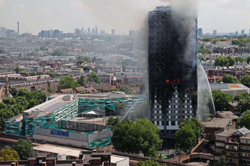 Tizenkét olyan tűzoltónál állapítottak meg végstádiumú rákot, akik a Grenfell Towert oltották
