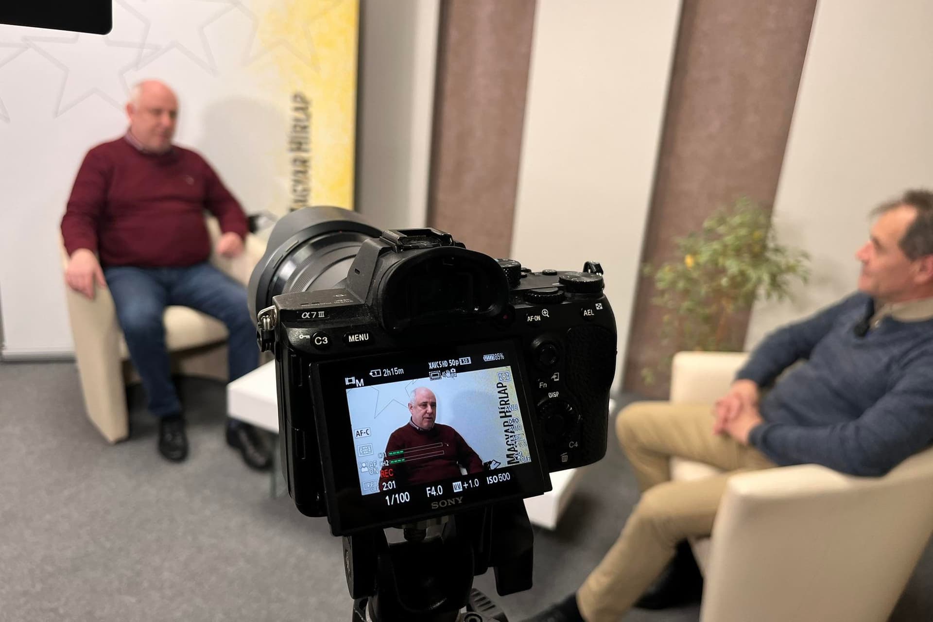 Ughy Attila: Karácsony úr komplett terveket kapott