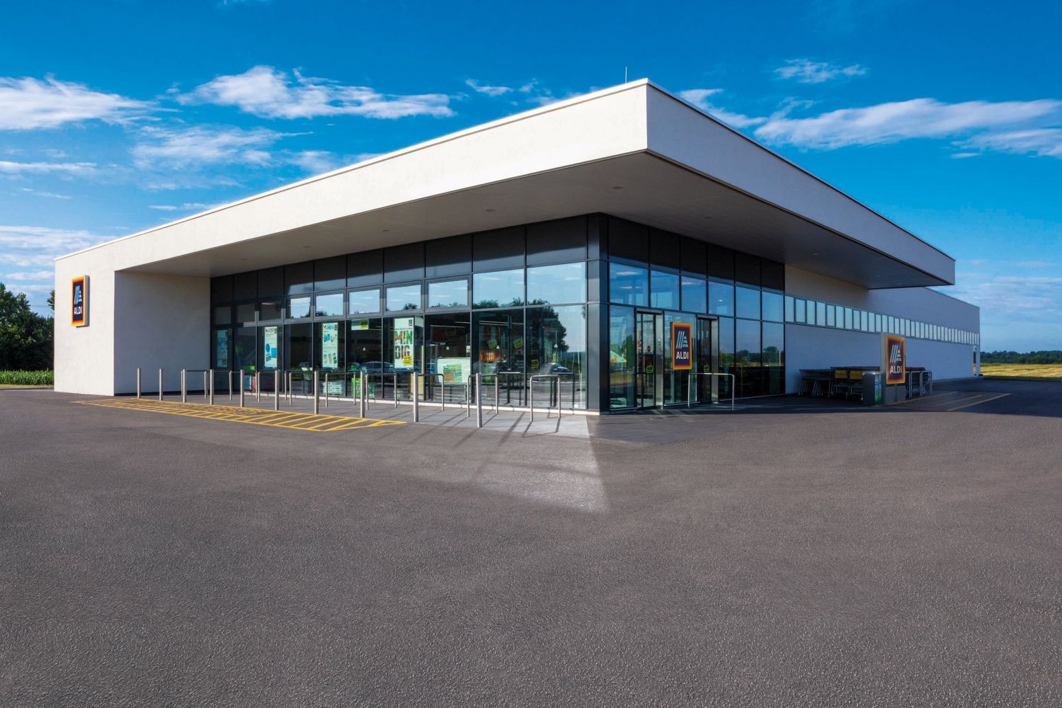 Összehasonlították a LIDL és az ALDI sajátmárkás termékeit