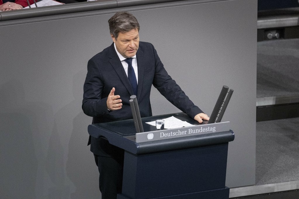 A német alkancellár sem küldene harci repülőgépeket Ukrajnának
