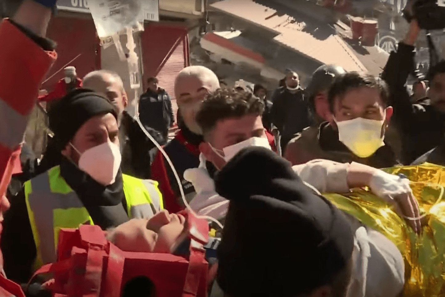 248 óra: ez az új rekord a romok alól kimentettek körében! - VIDEÓ