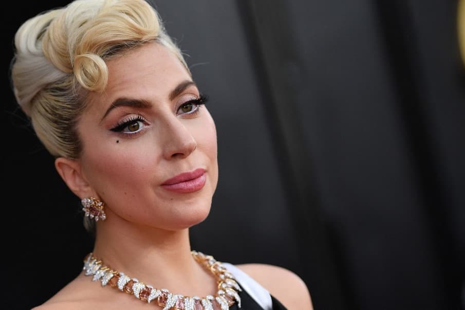 Lady Gaga vitte el az év előadója díjat