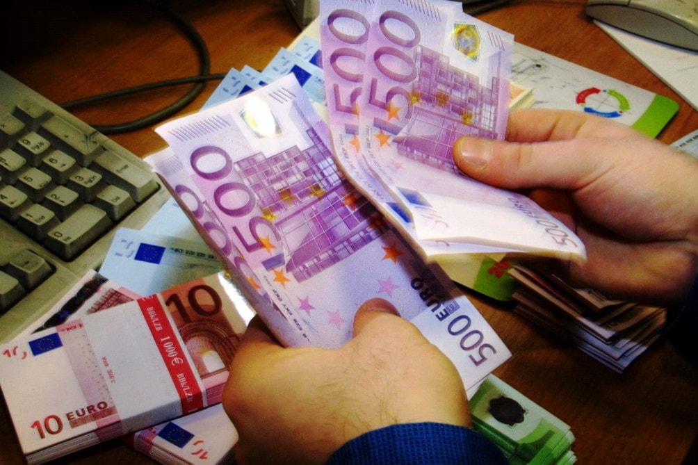 Előrébb hozta az euró bevezetésének idejét Bukarest