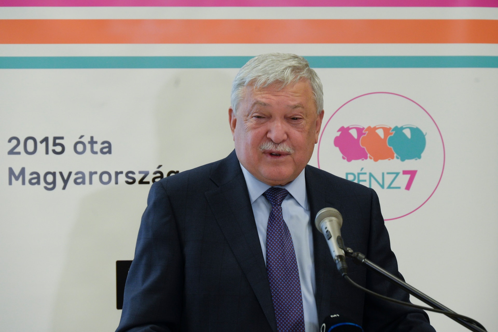 Csányi Sándor: A megfelelő pénzügyi tudással nem rendelkező emberek könnyen manipulálhatók