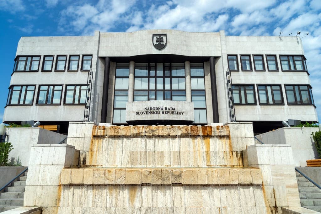 Unják az ukránokat támogató politikusokat a szlovákok