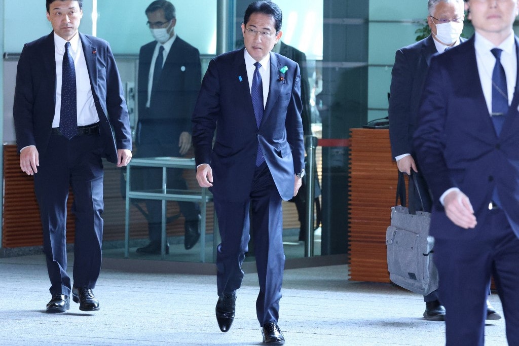 A japán kormánypárt ötből négy mandátumot megnyert az időközi választáson