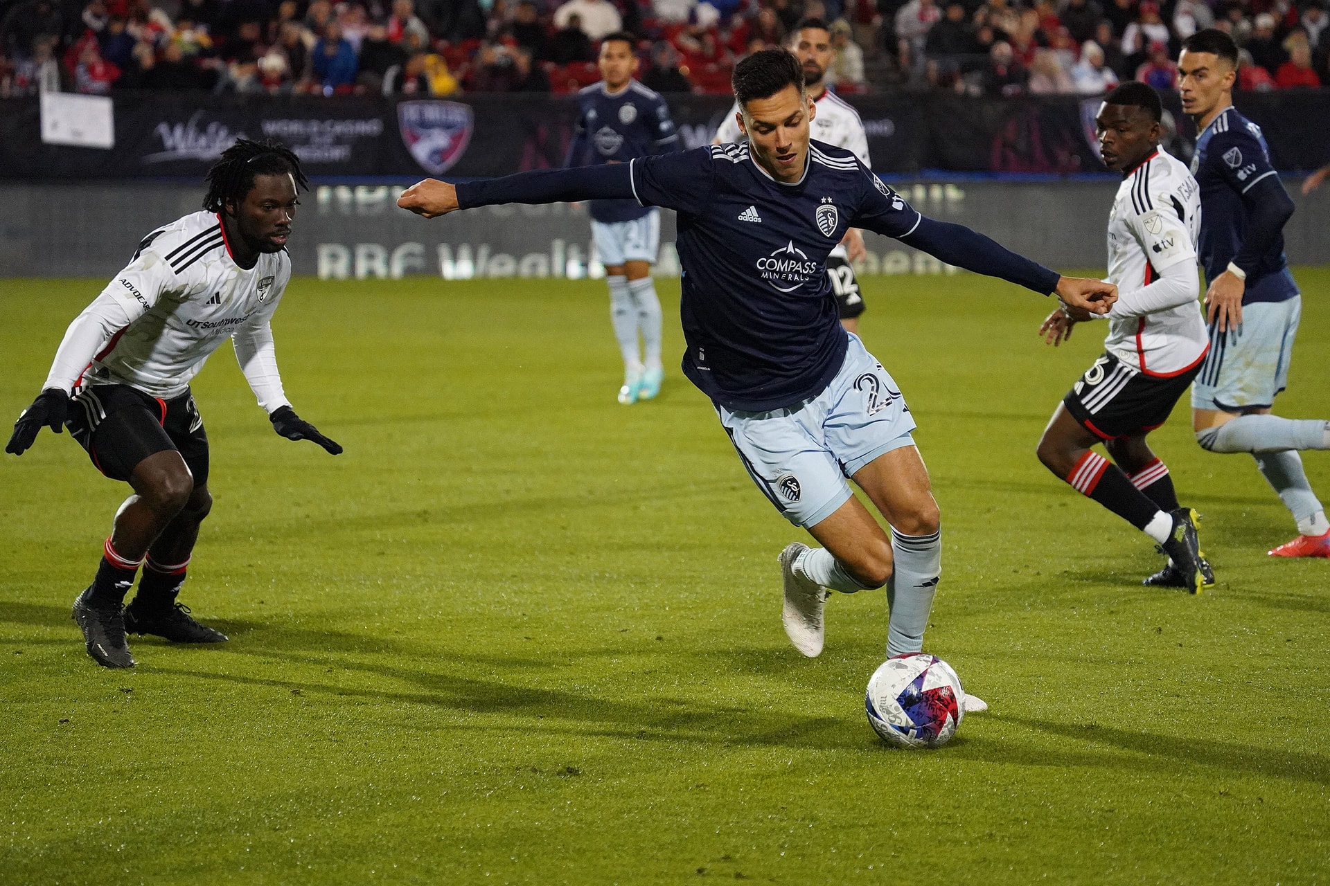 MLS: Sallói Dániel újra beköszönt