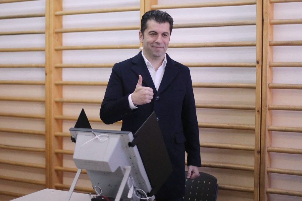 Vezetnek a centristák Szófiában