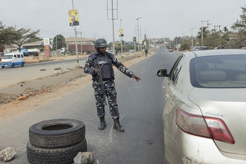 Fegyveresek támadtak egy amerikai követségi konvojra Nigériában