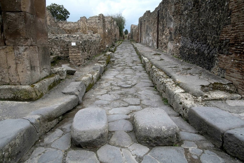 Két újabb ember maradványaira bukkantak a régészek Pompejiben