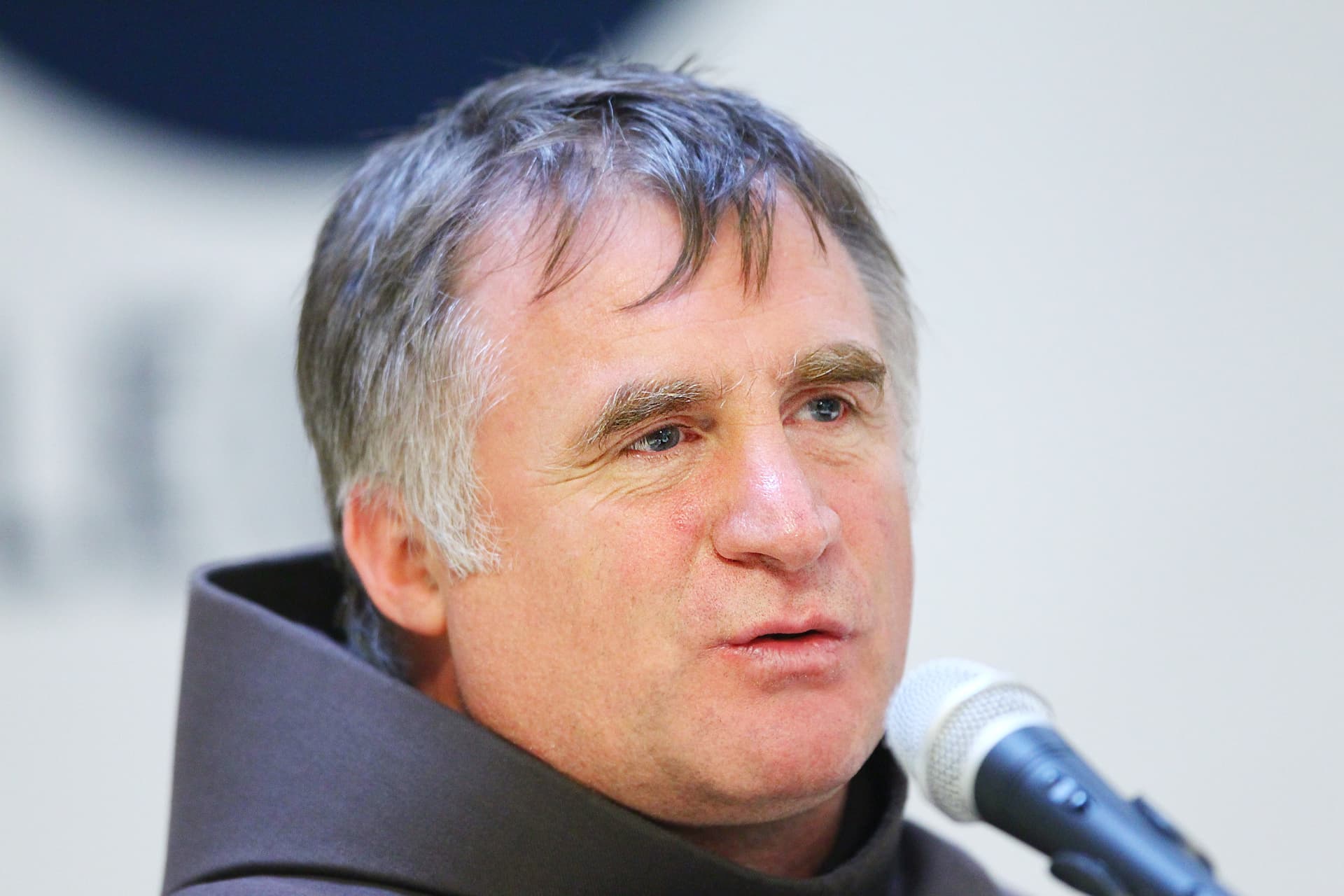 Üzent a rémhírterjesztőknek Böjte Csaba