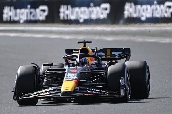 Verstappen győzött, a Red Bull rekordot döntött a Hungaroringen