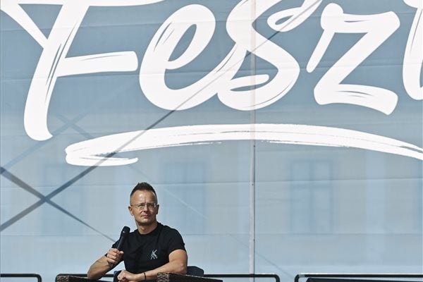 Szijjártó Péter: Álságos és önsorsrontó az ukrajnai békével kapcsolatos európai uniós érvelés