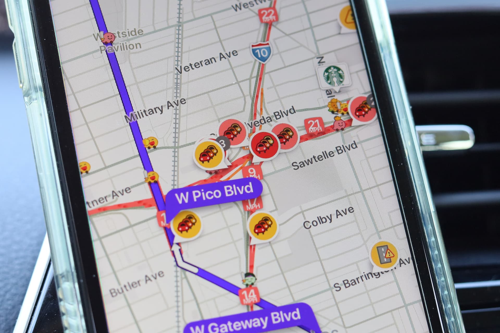 Meghalt egy motoros, mert a GPS egy kilenc éve leszakadt hídra irányította