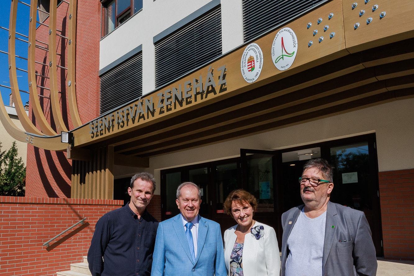 A Szent István Filharmonikusok birtokba vehették a megújult Szent István Zeneházat