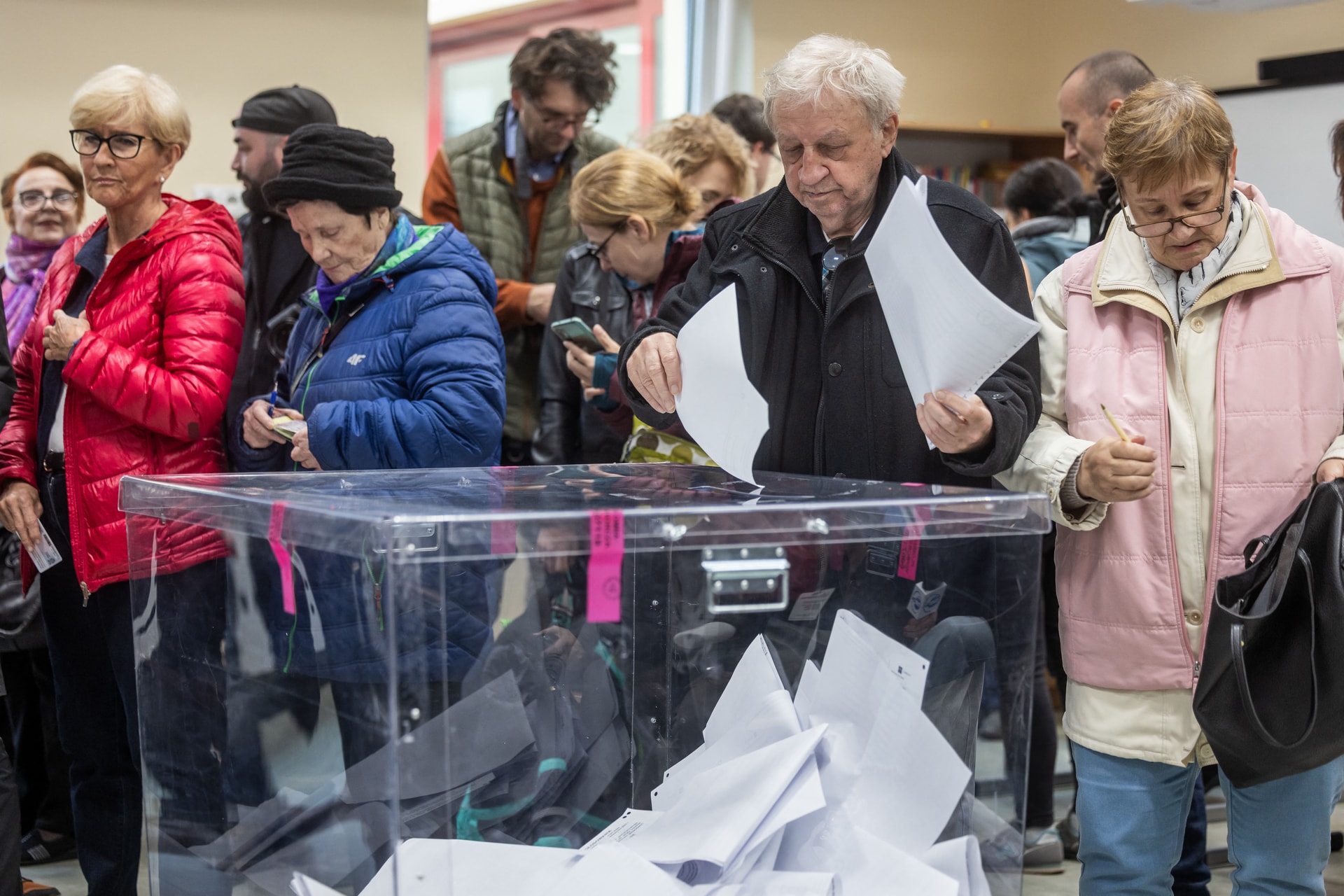 Bulgáriában újabb előrehozott parlamenti választásokat kell tartani