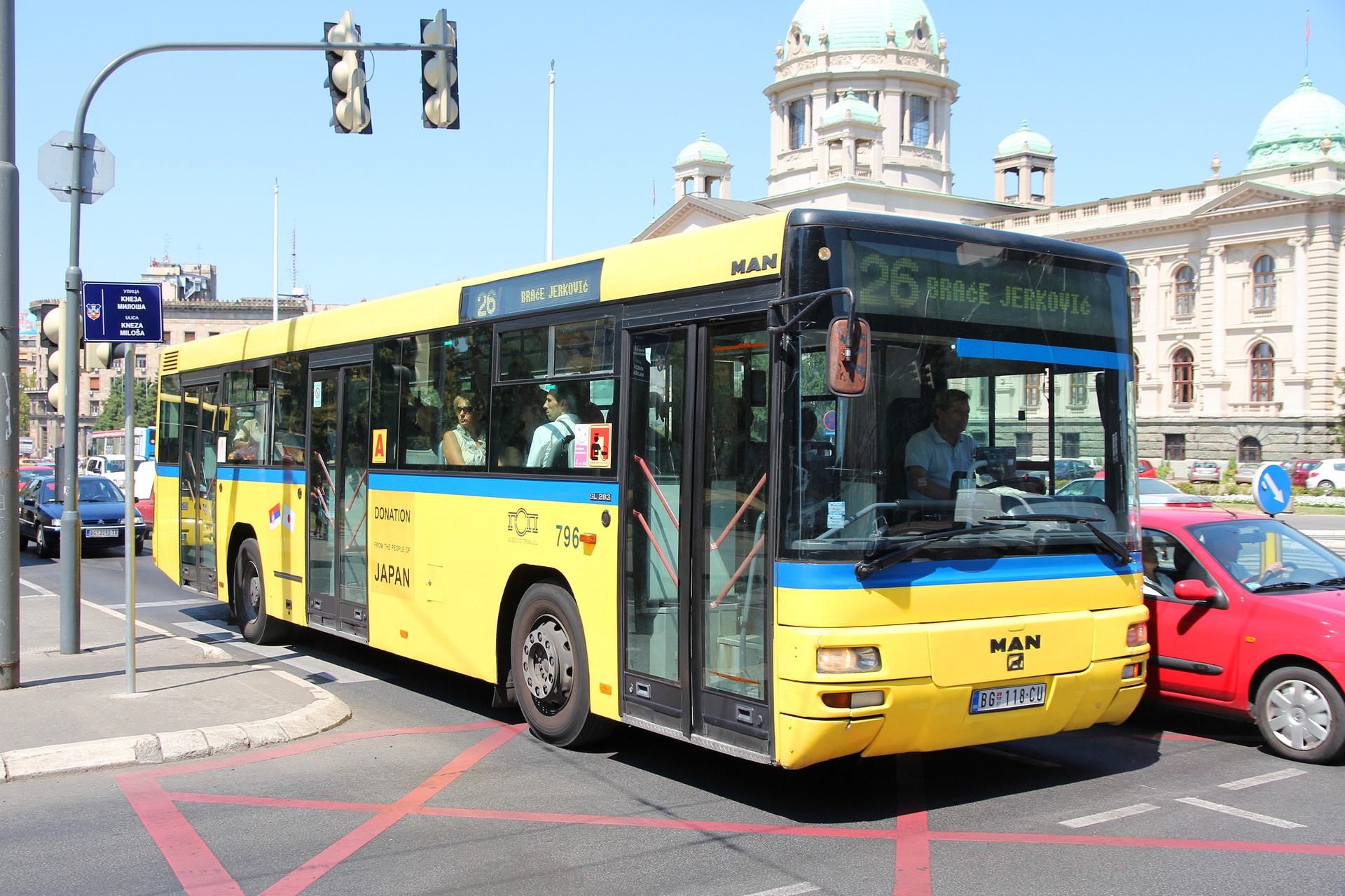 Tíz buszsofőrről derült ki, hogy ittas állapotban vitte volna kirándulni a gyerekeket