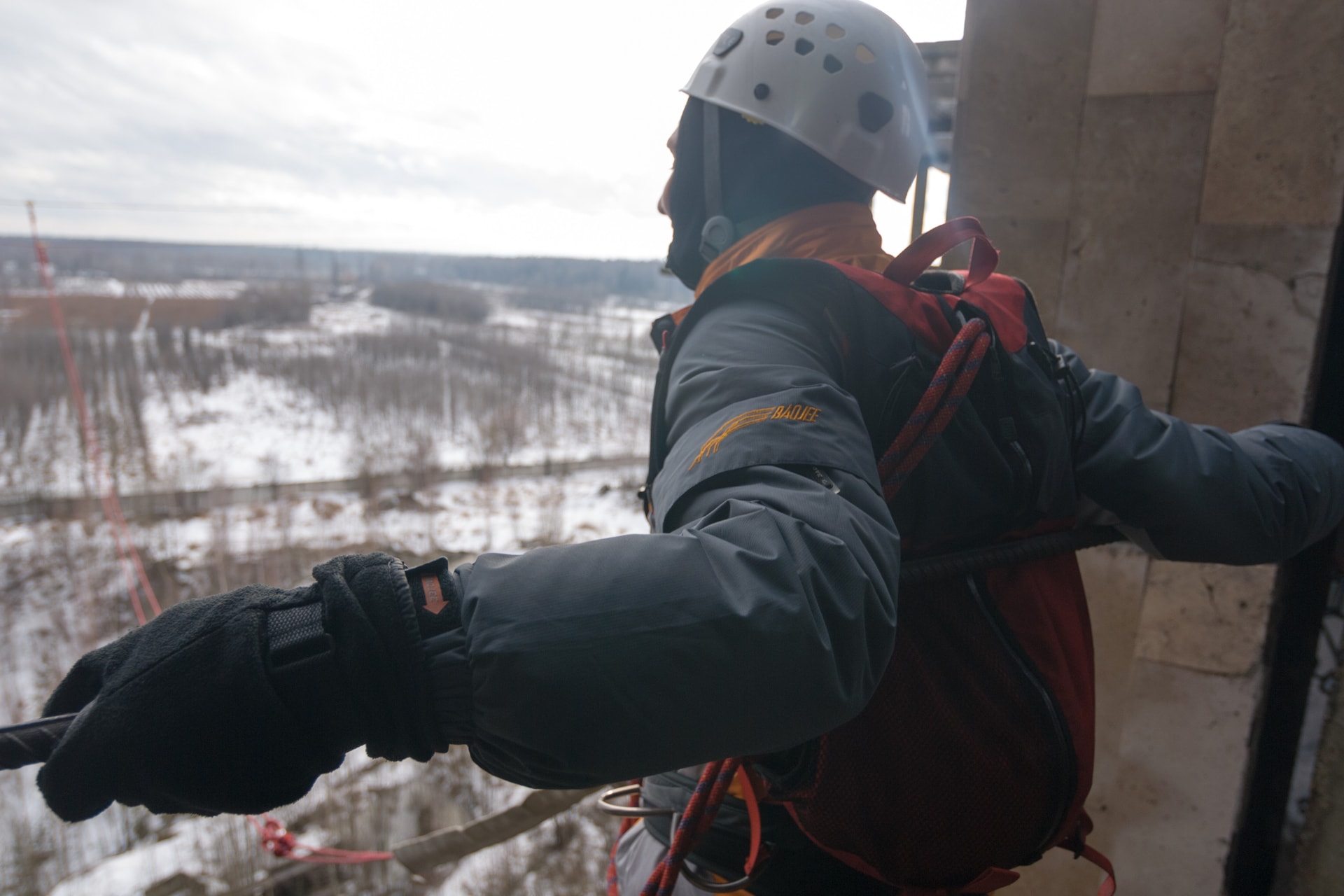 Egy nap alatt 941 ugrással döntötte meg egy férfi a bungee jumping-rekordot