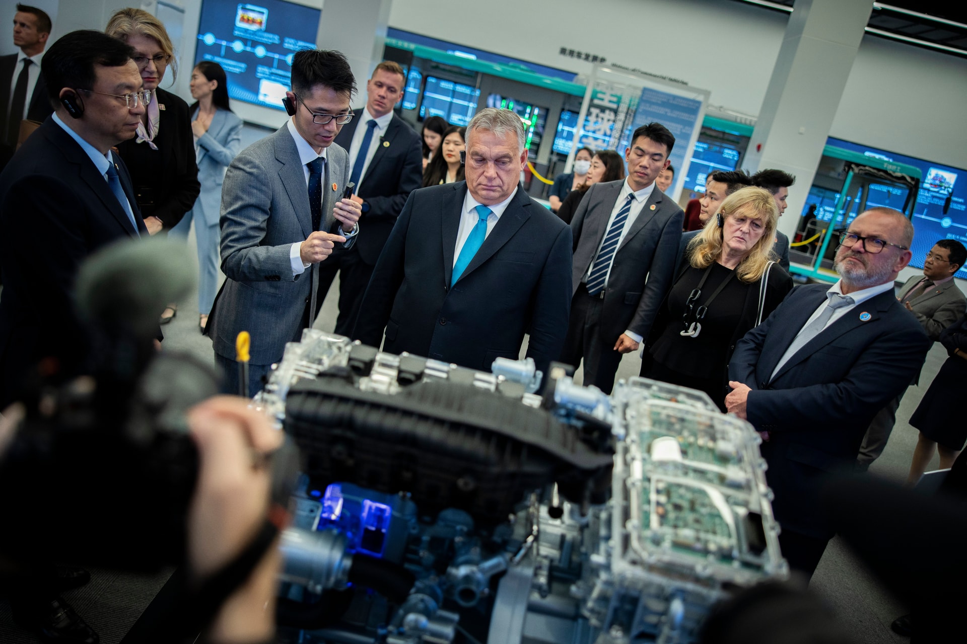 A BYD autógyártóhoz látogatott Orbán Viktor