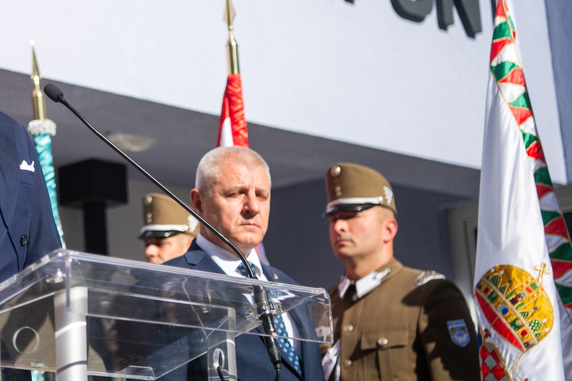 Orbán Viktor felmentette a Katonai Nemzetbiztonsági Szolgálat főigazgatóját