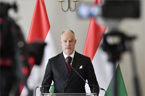 Szalay-Bobrovniczky Kristóf: A magyar kormány katonai missziót indít Csádba