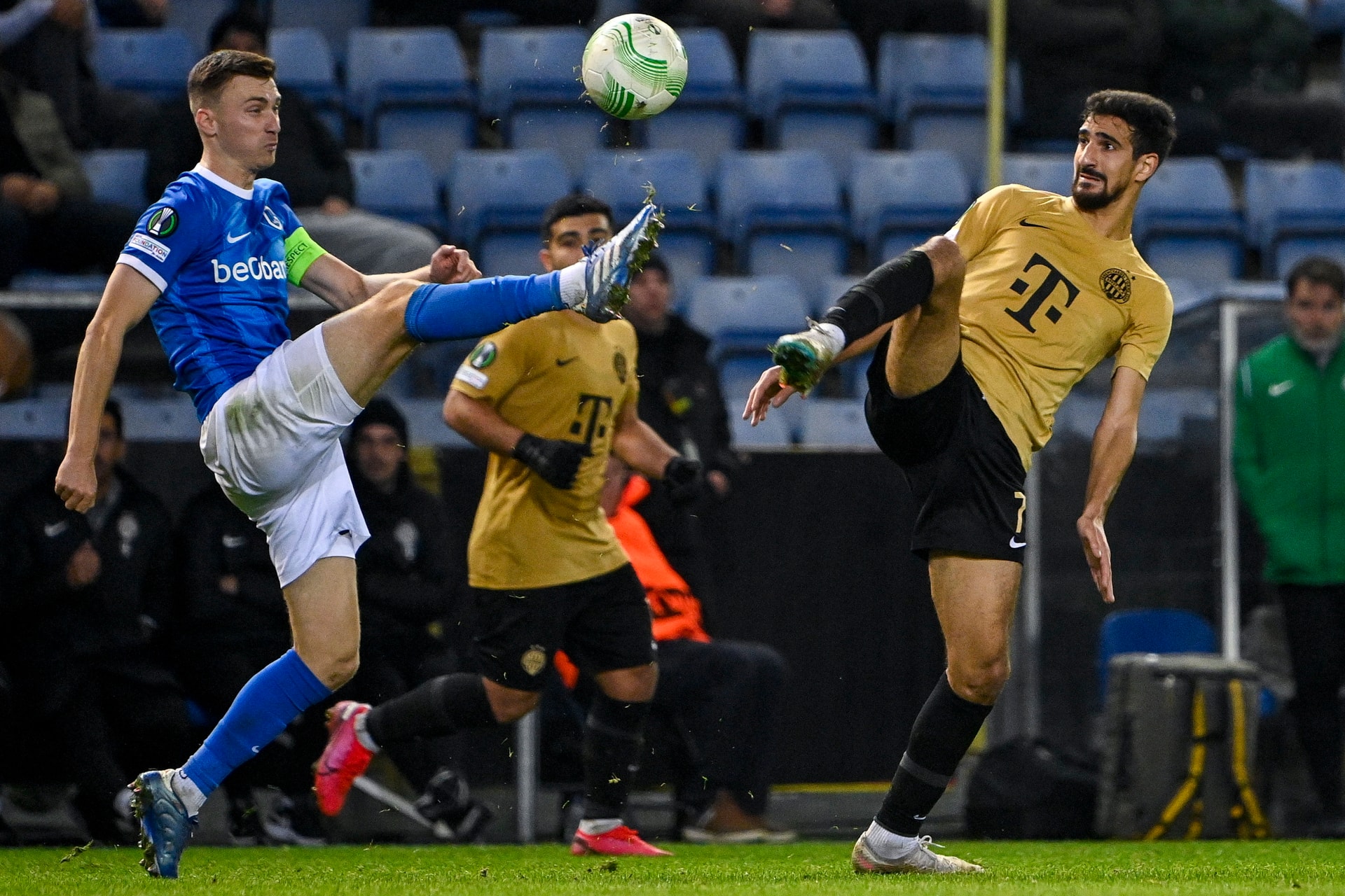 Konferencia-liga: Döntetlent játszott a Ferencváros a Genk otthonában