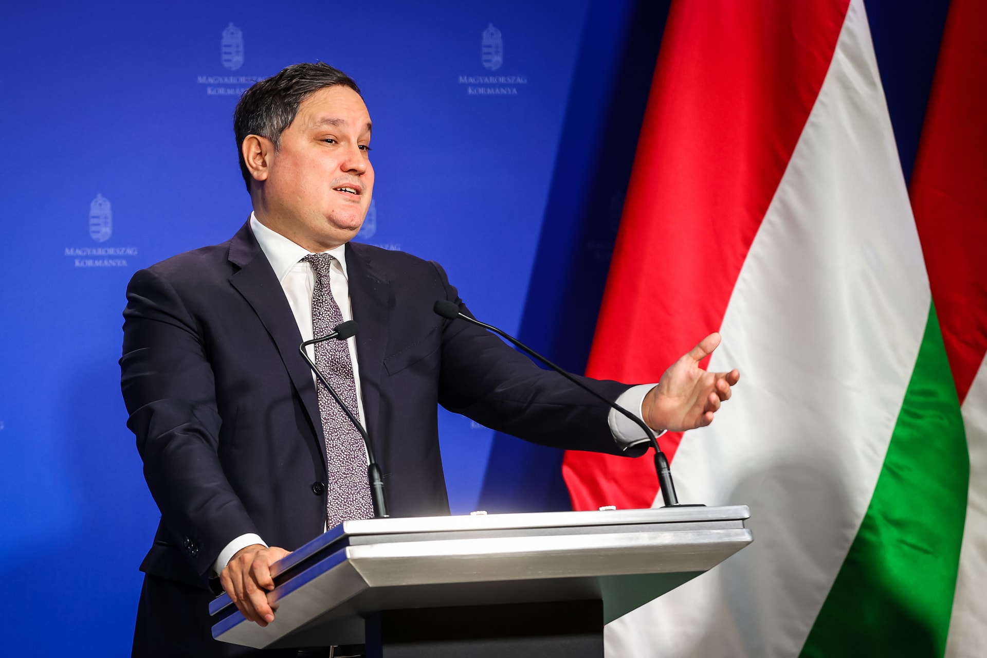 Nagy Márton: 2023 decemberétől 15 százalékkal emelkedhet a minimálbér és 10 százalékkal a garantált bérminimum