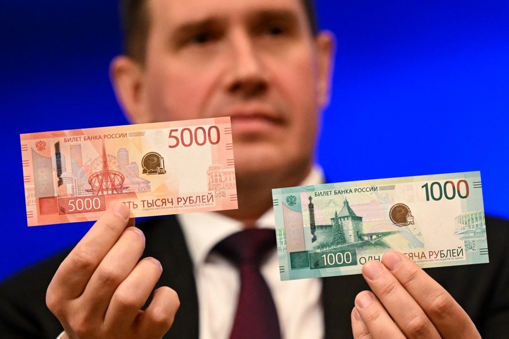 Új bankjegyeket vezettek be Oroszországban