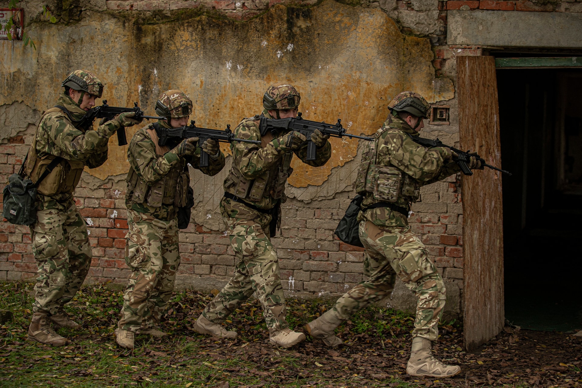Tisztjelöltek is részt vesznek az Adaptive Hussars 2023 hadgyakorlaton