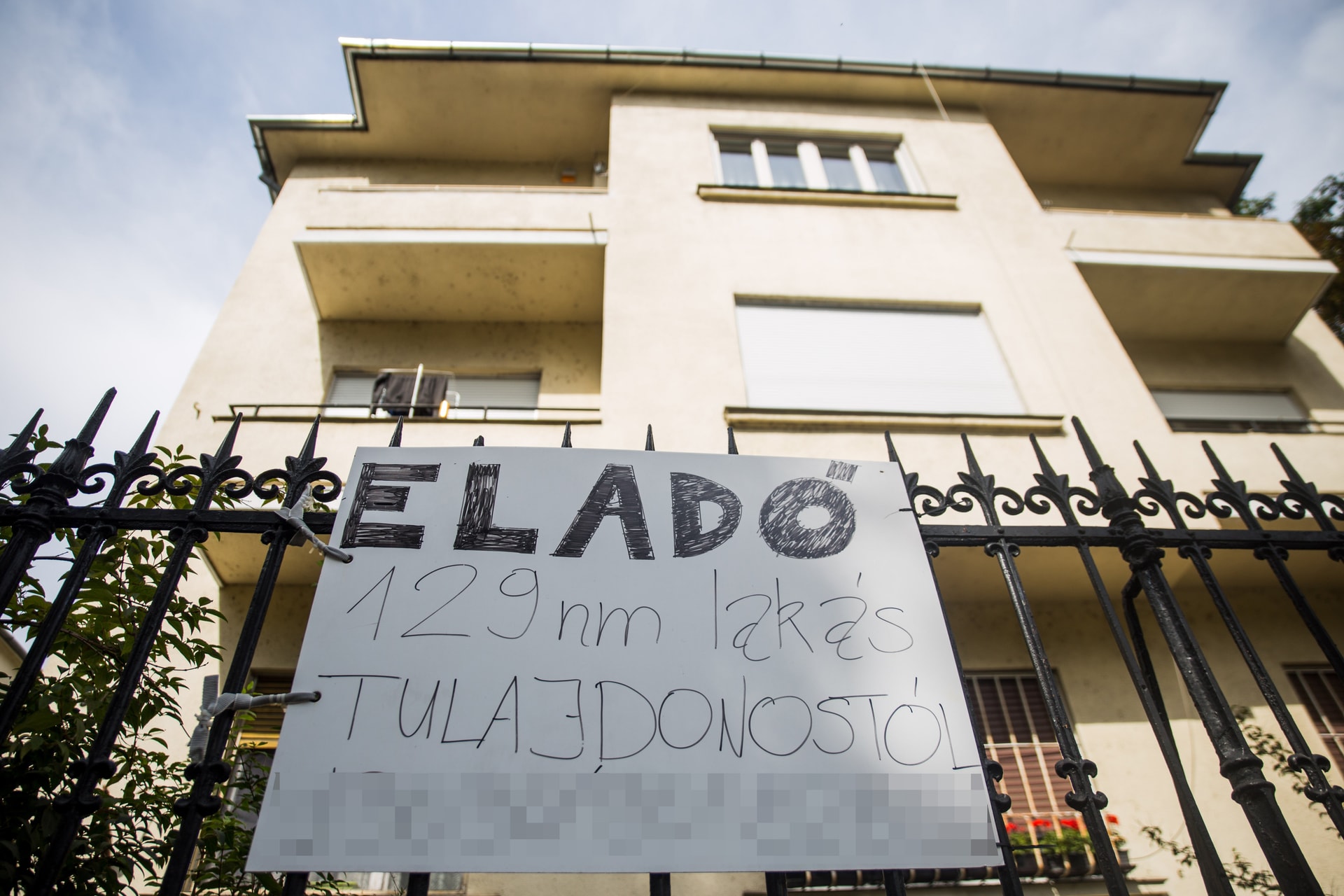 Harmadik hónapja csökkennek a lakásárak Budapesten