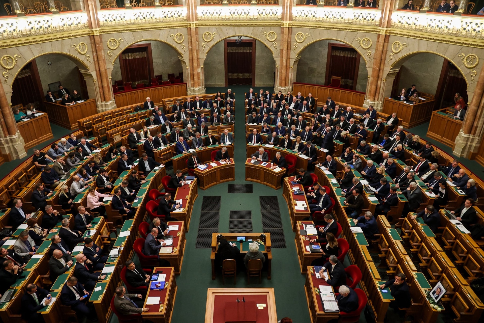 Magyar katonák iraki szerepvállalását hosszabbítaná meg a kormány