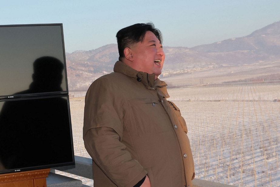 Észak-Korea támadóbb lépésekkel fenyegetőzik a hétfői rakétakísérlethez kapcsolódva