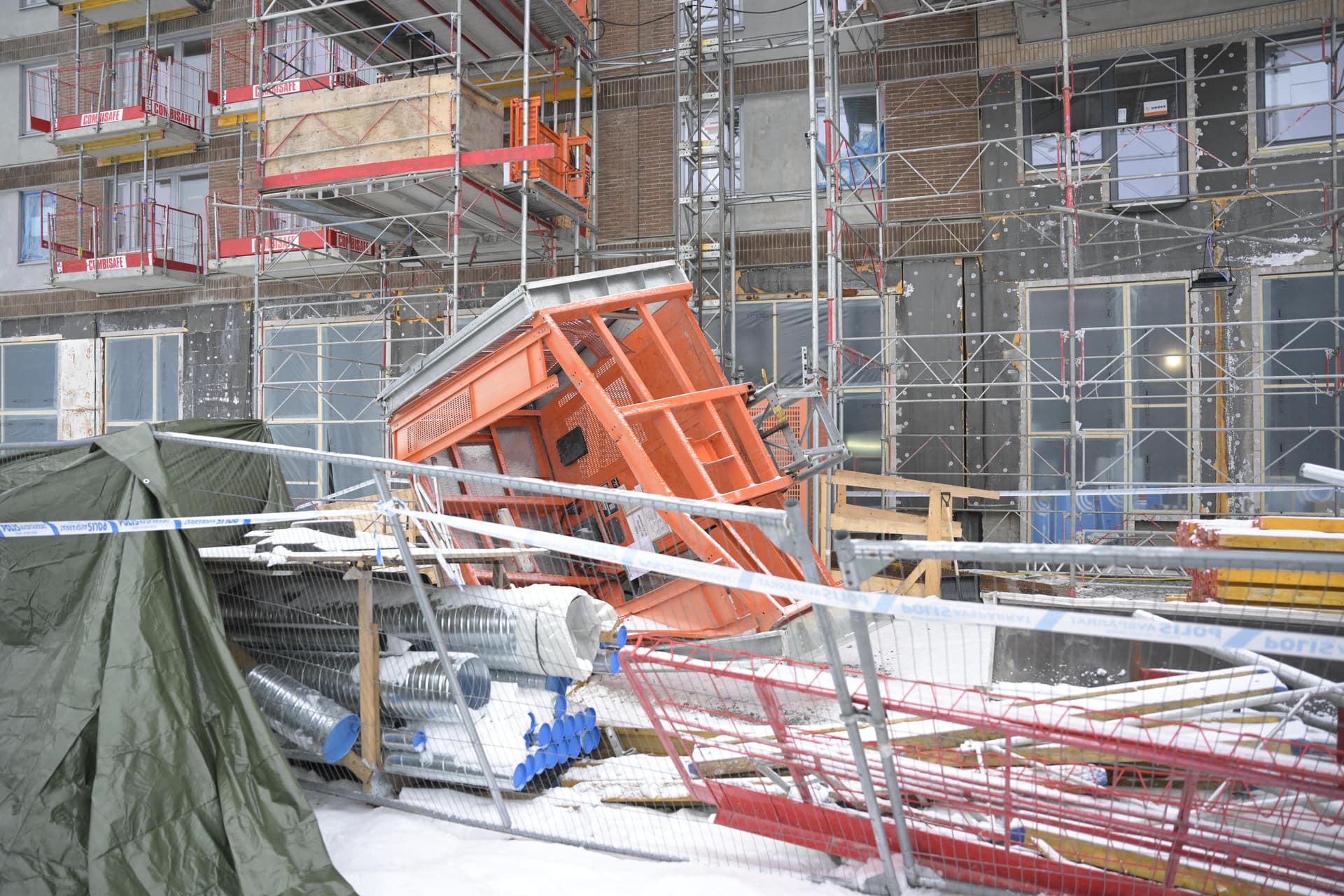 Liftbaleset történt Stockholmban egy építkezésen, többen meghaltak