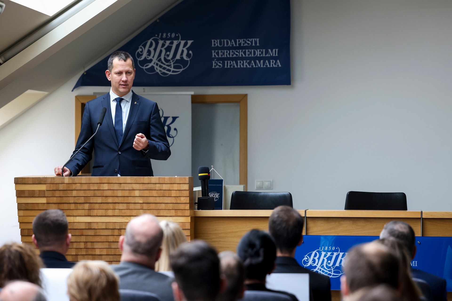 Fülöp Attila: Fontos a civil és egyházi szervezetek szerepe a gondoskodáspolitikában