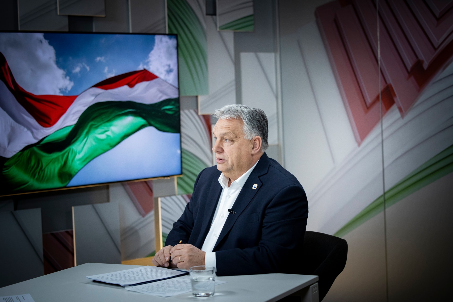 Orbán Viktor: Ez egy rossz formája a segítségnyújtásnak