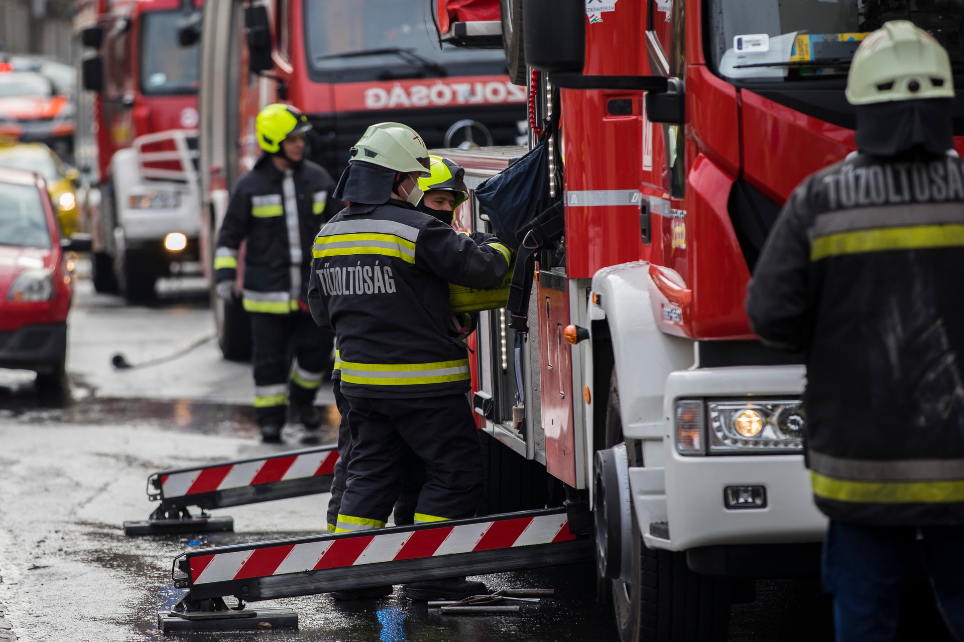 Felsővezeték szakadás Rákosrendezőnél