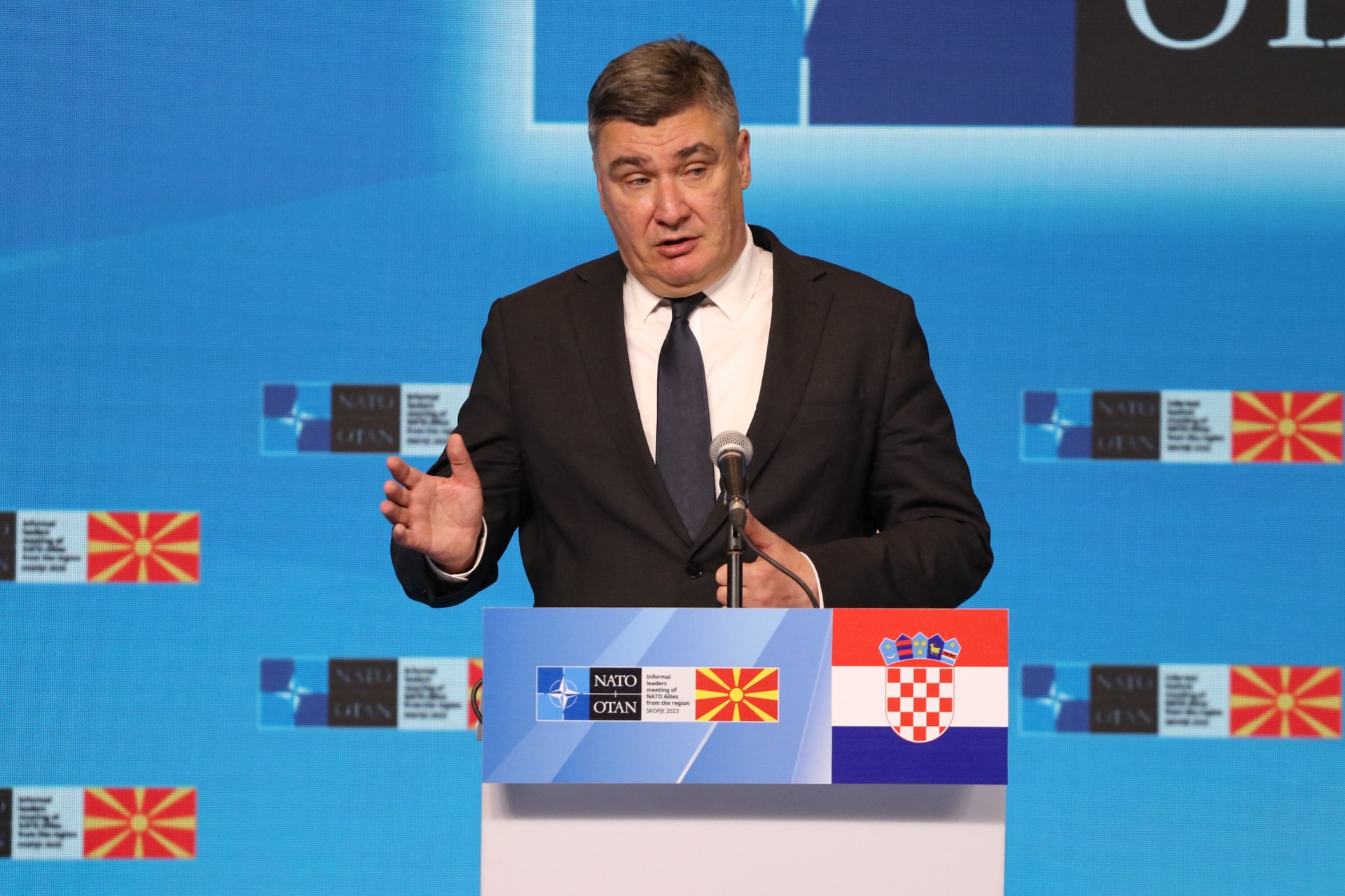Horvát elnök: Az EU-t a nagyok találták ki, hogy pénzt keressenek