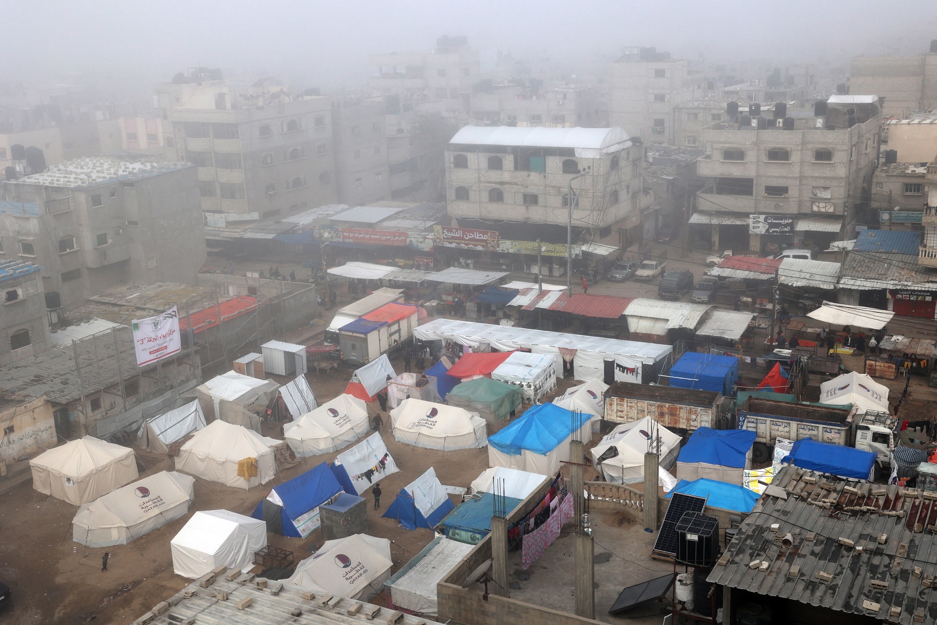 Az amerikai hadsereg légi úton fog élelmiszersegélyeket ledobni Gázában
