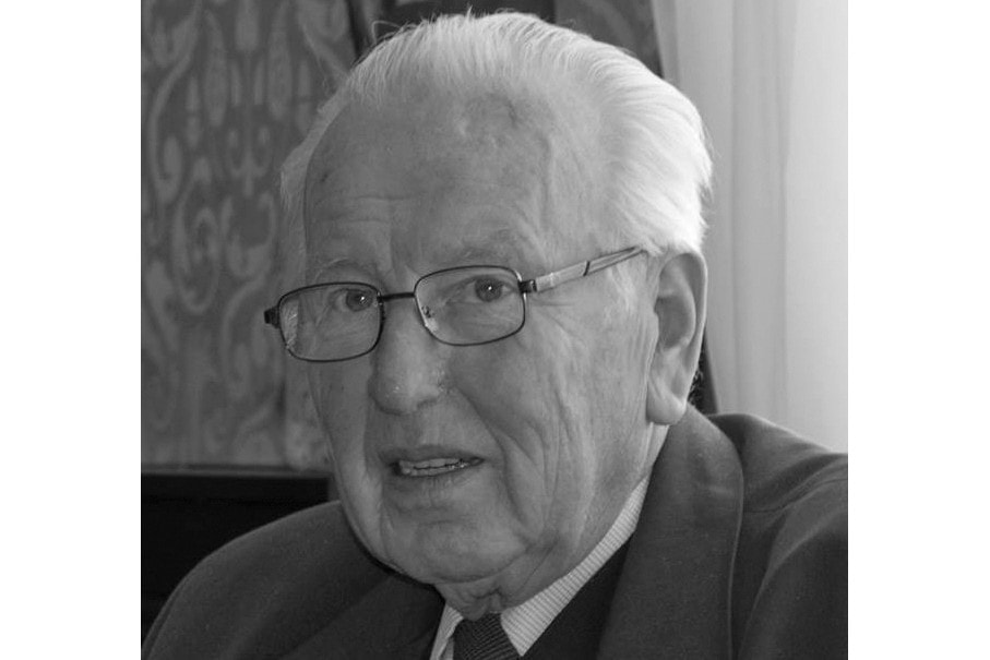 Elhunyt Orosz István történész
