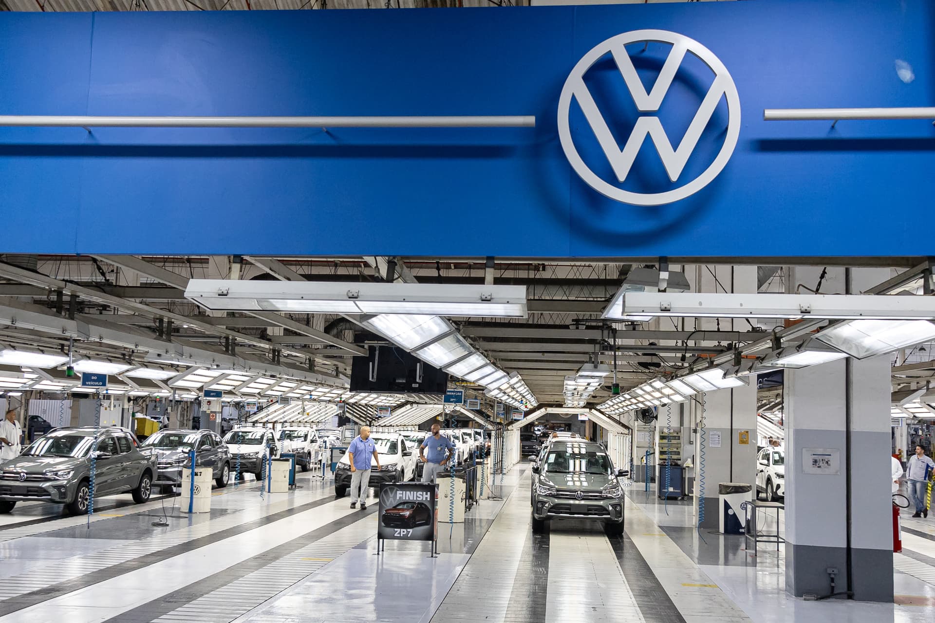 A Volkswagen legalább három németországi üzemet zárna be