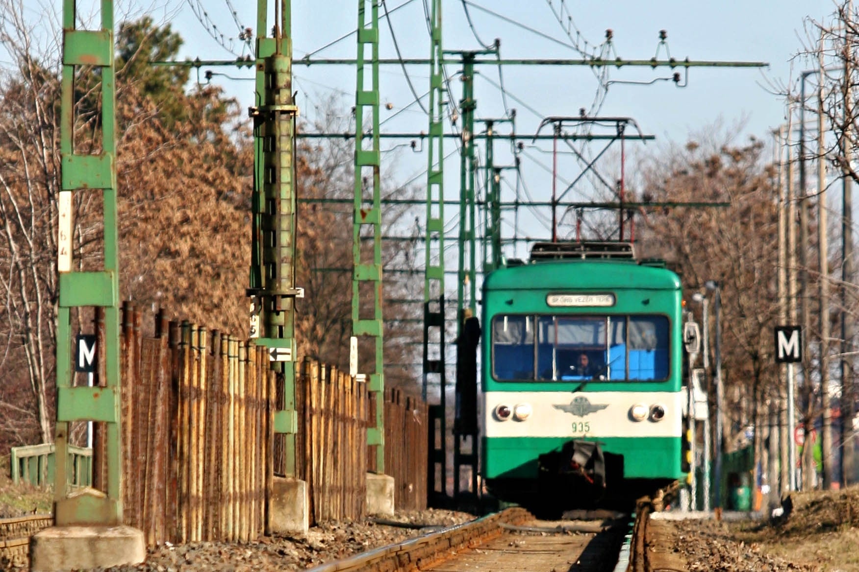 Szabadságvesztésre is számíthat, aki a MÁV–Volán-csoport munkatársaira támad